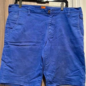 Hugo Boss shorts size 36